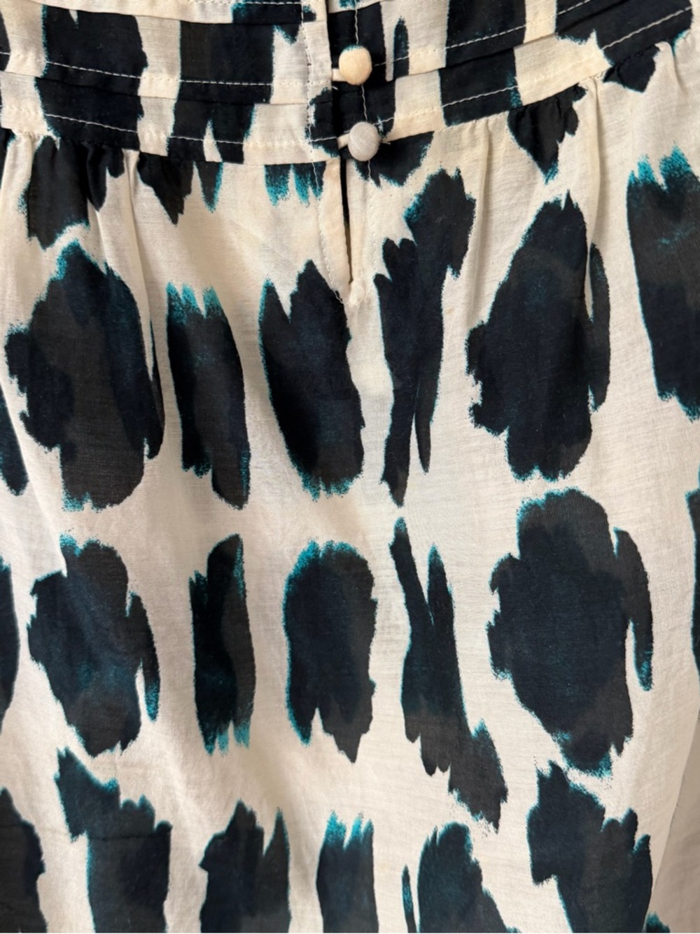 LOFT Ivory and Dark Navy Sleeveless Pintuck Animal-Print Camisole - Picture 3 of 7